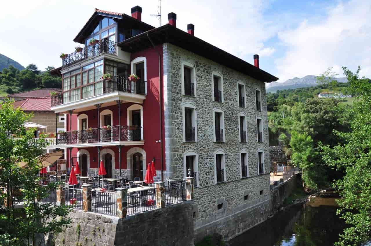 Akla La Casa Del Puente — hotel pet-friendly en Reinosa