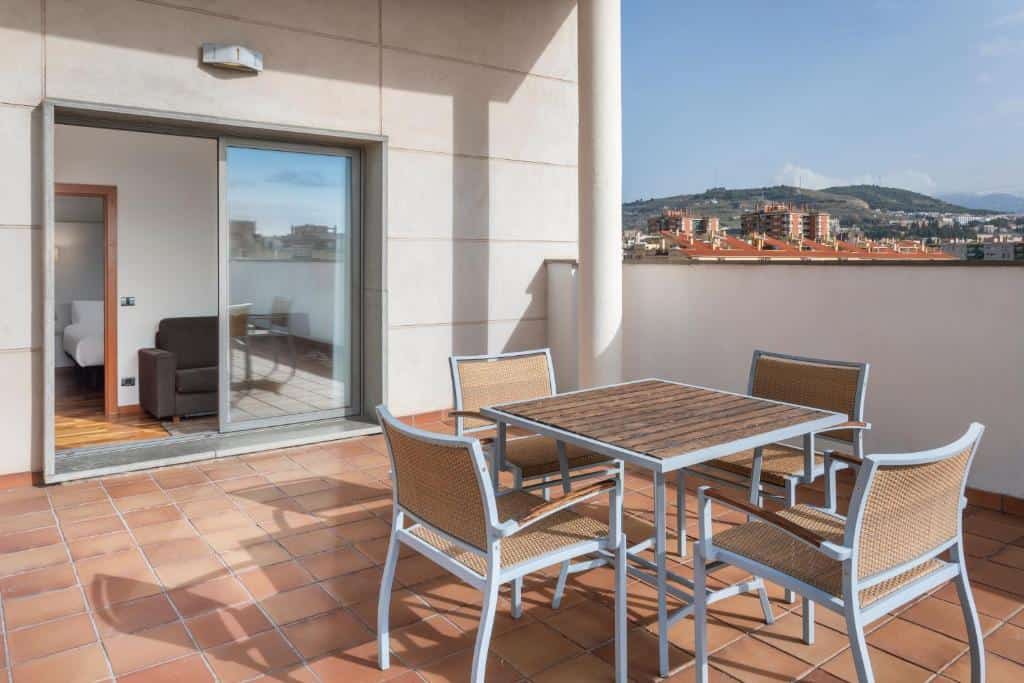 B&B HOTEL Granada Estación — hotel pet-friendly en Granada