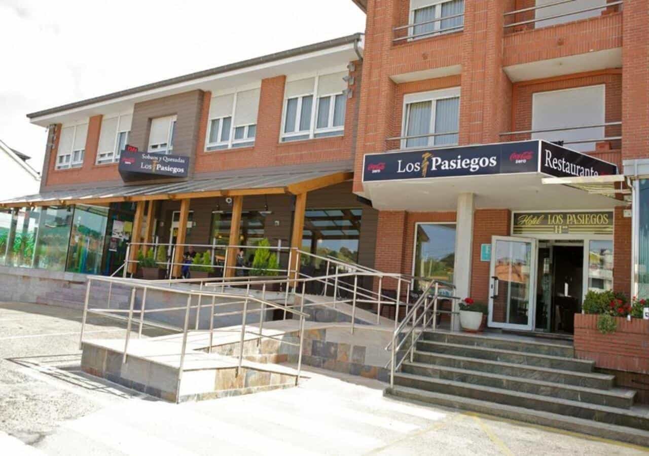 Hotel Los Pasiegos — hotel pet-friendly en El Astillero