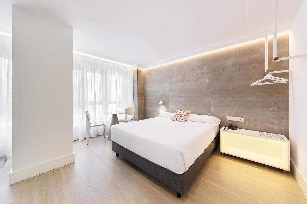 Hotel Mar del Plata — hotel pet-friendly en A Coruña
