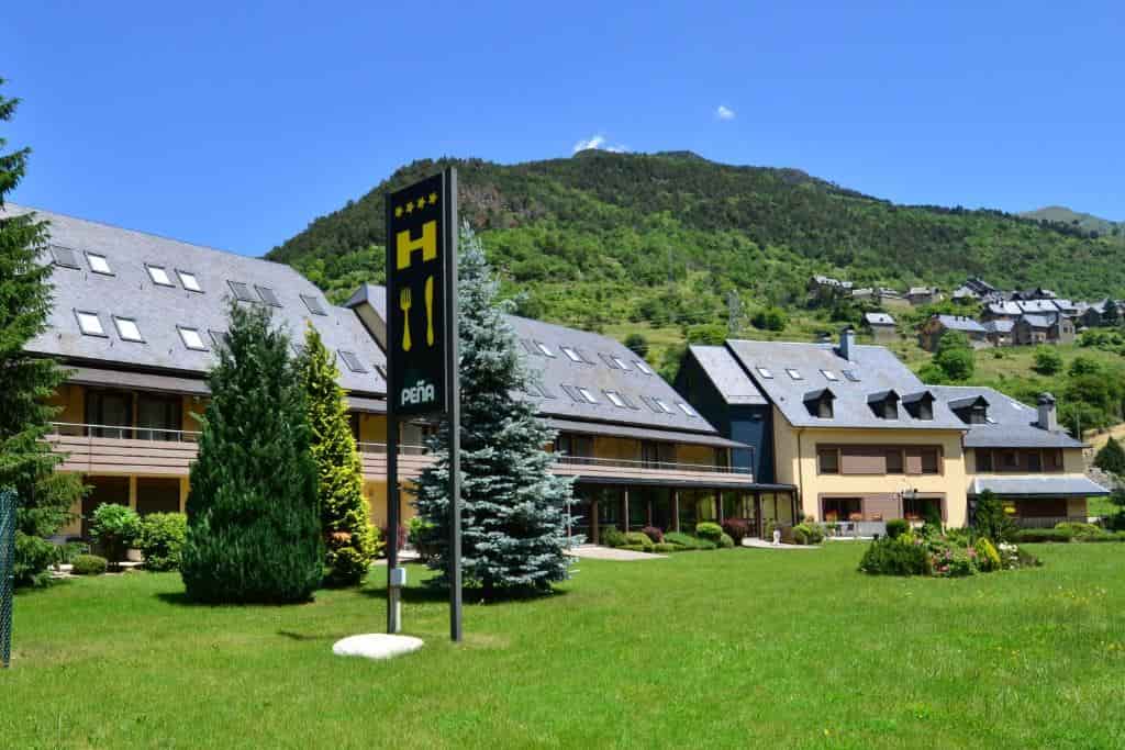 Hotel & Restaurante Peña — hotel pet-friendly en Vielha e Mijaran
