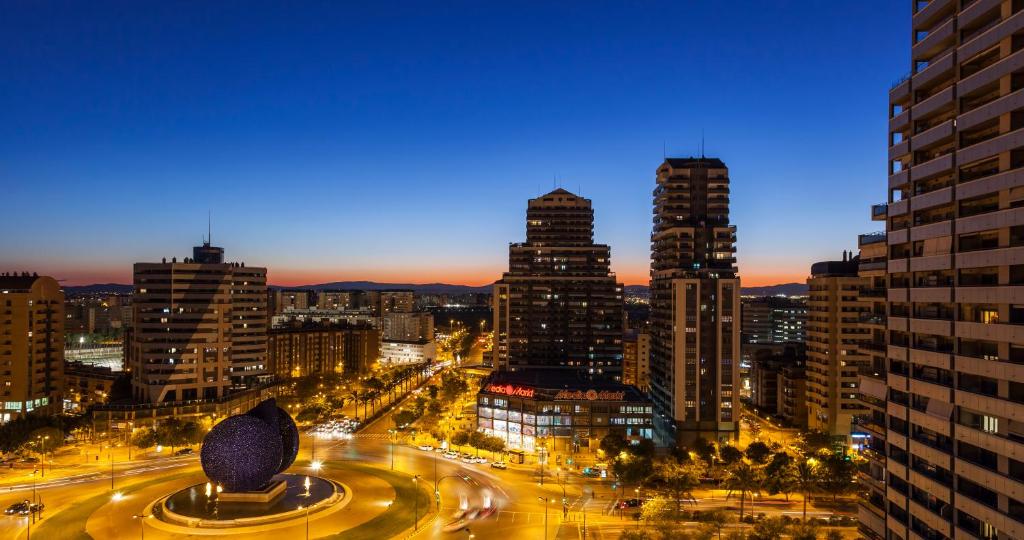 Ilunion Valencia 3 — hotel pet-friendly en Valencia