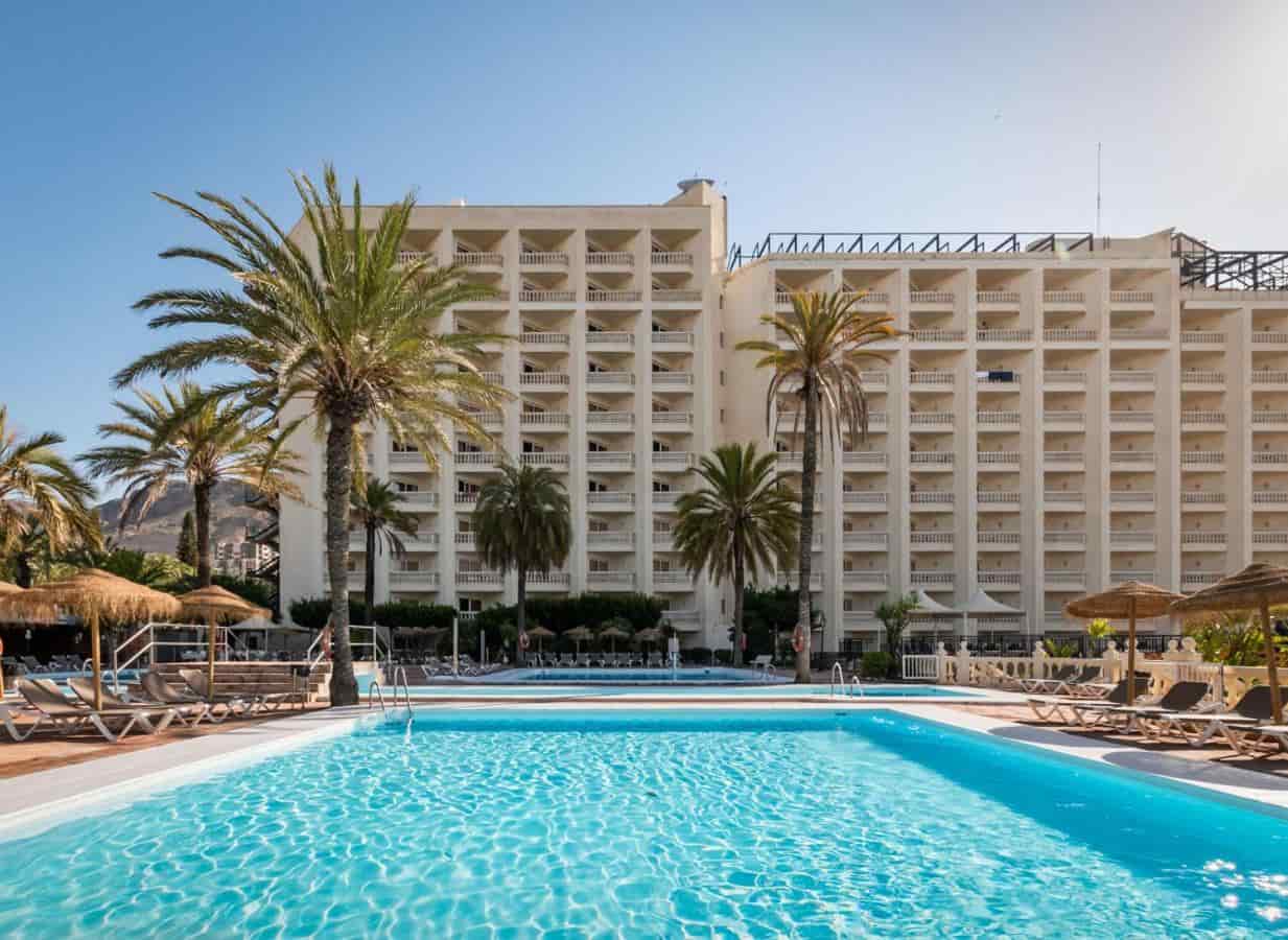 Moon Dreams Portomagno — hotel pet-friendly en Roquetas de Mar