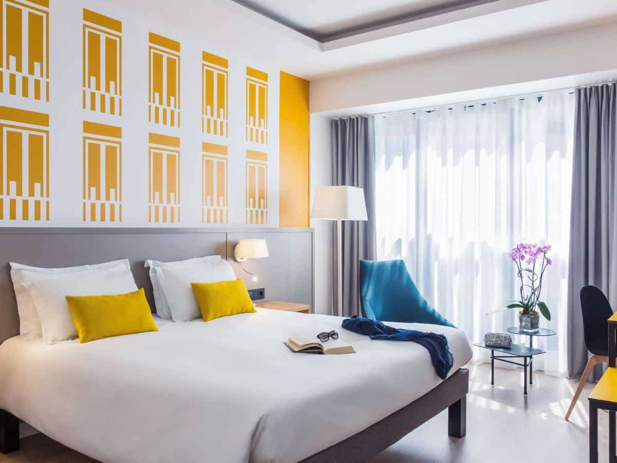 Motel One Madrid-Plaza de España — hotel pet-friendly en Madrid