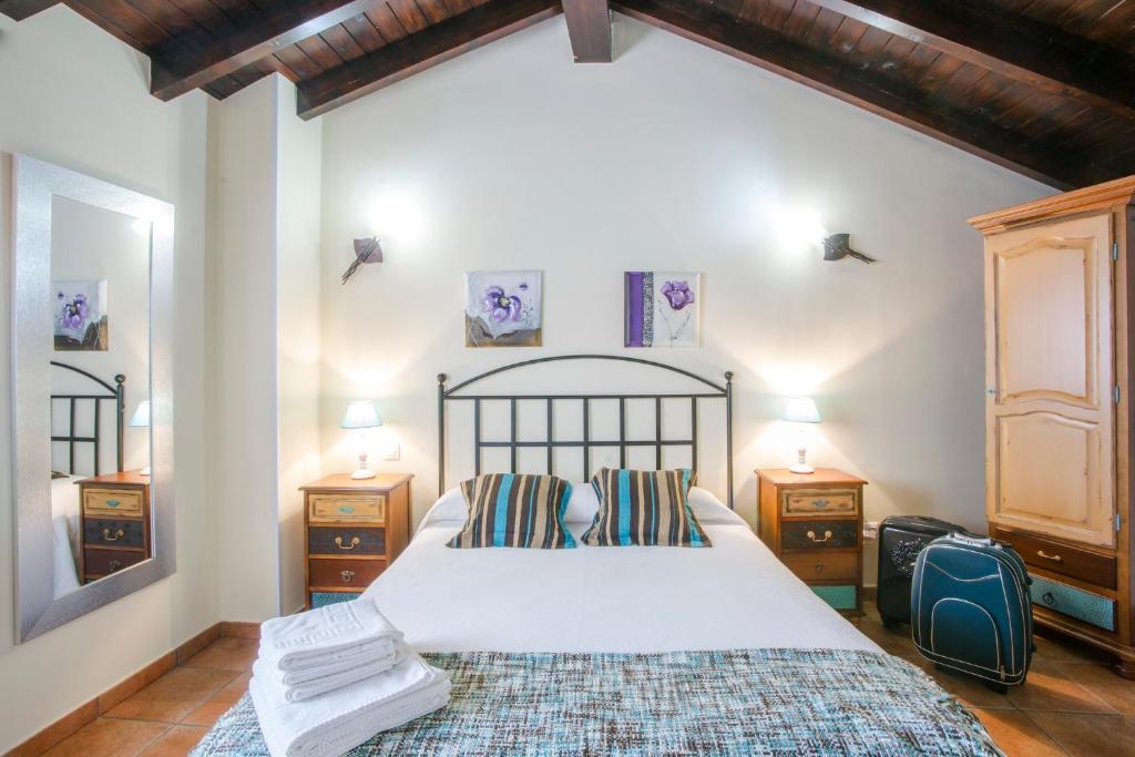 Posada Las Tres Mentiras de Santillana del Mar — hotel pet-friendly en Torrelavega